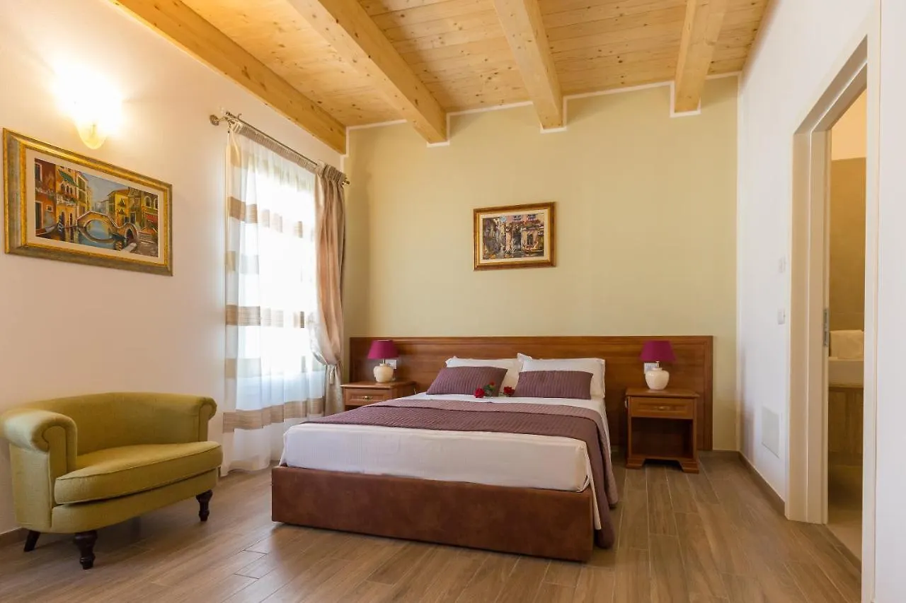 Villa Cavour Comacchio Bed & Breakfast