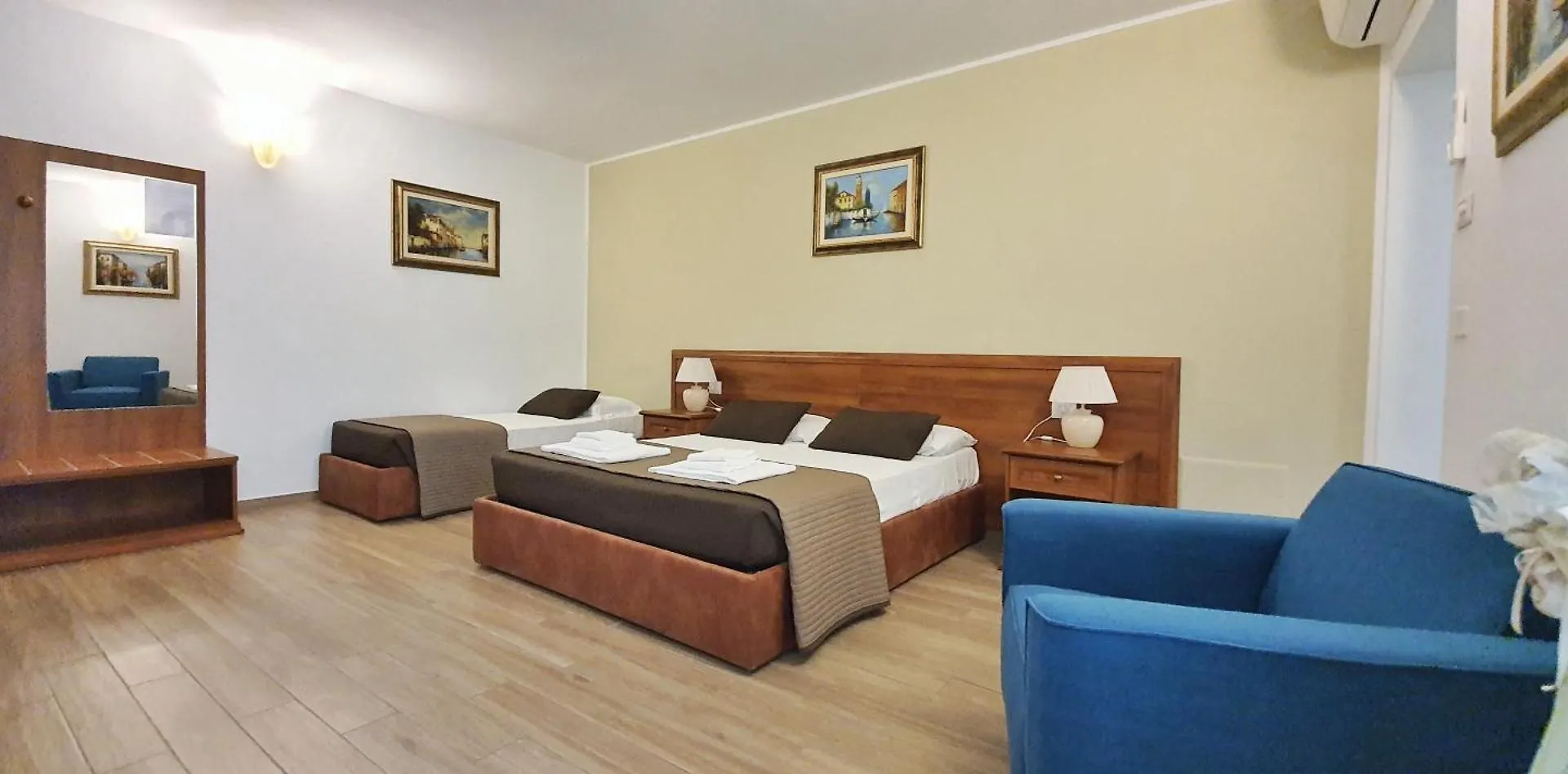 Villa Cavour Comacchio 3*,