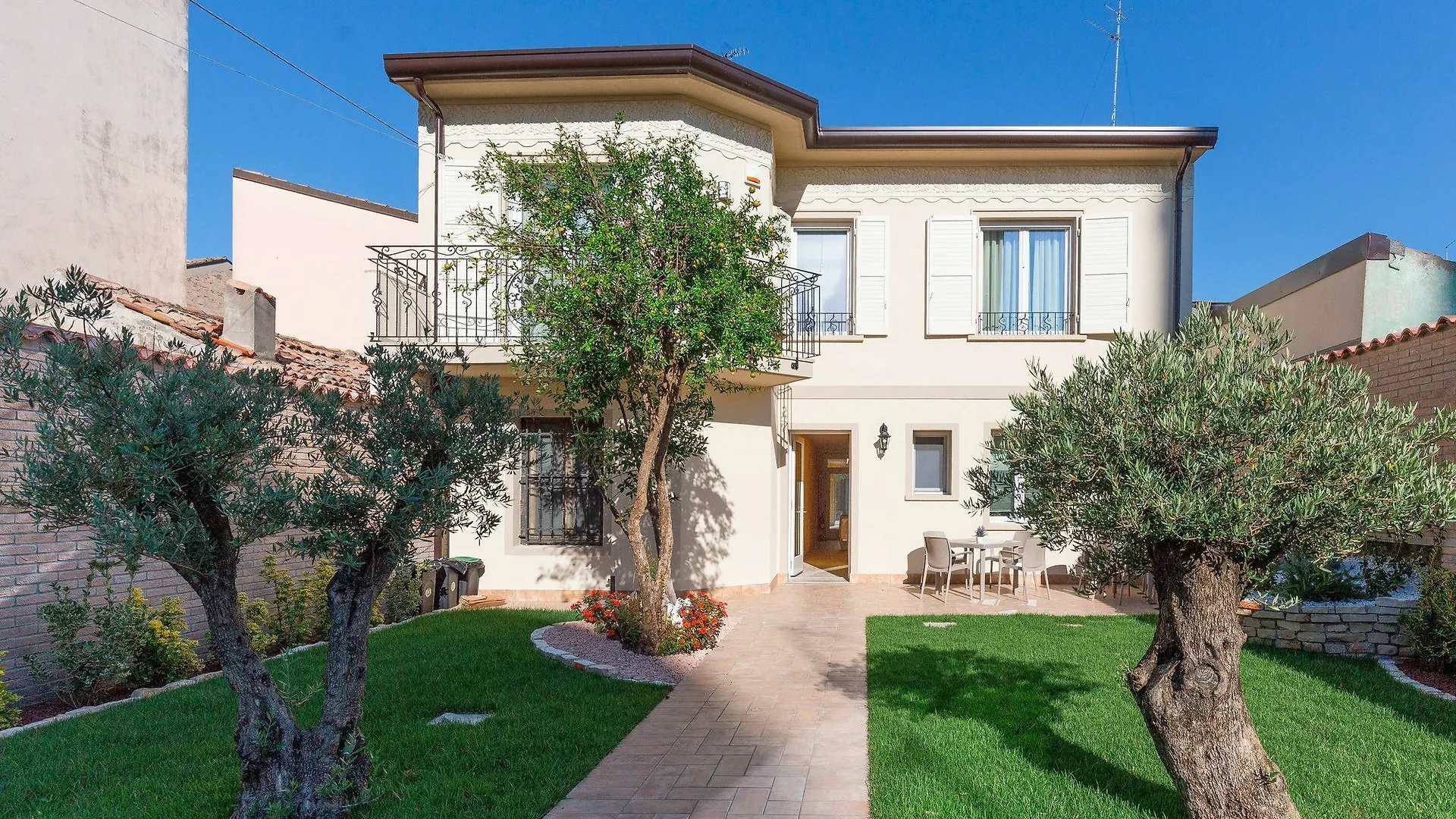 Villa Cavour Comacchio Bed & Breakfast