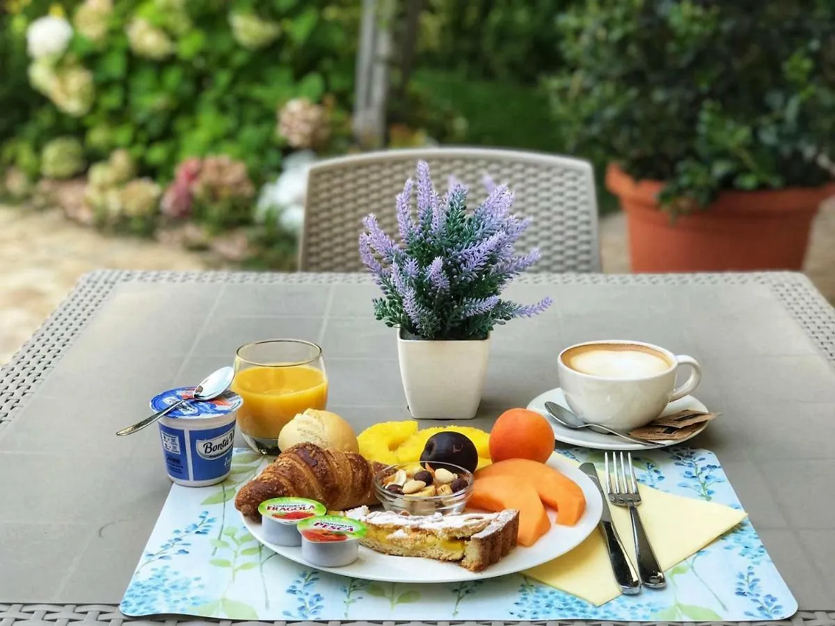 Villa Cavour Comacchio Bed & Breakfast